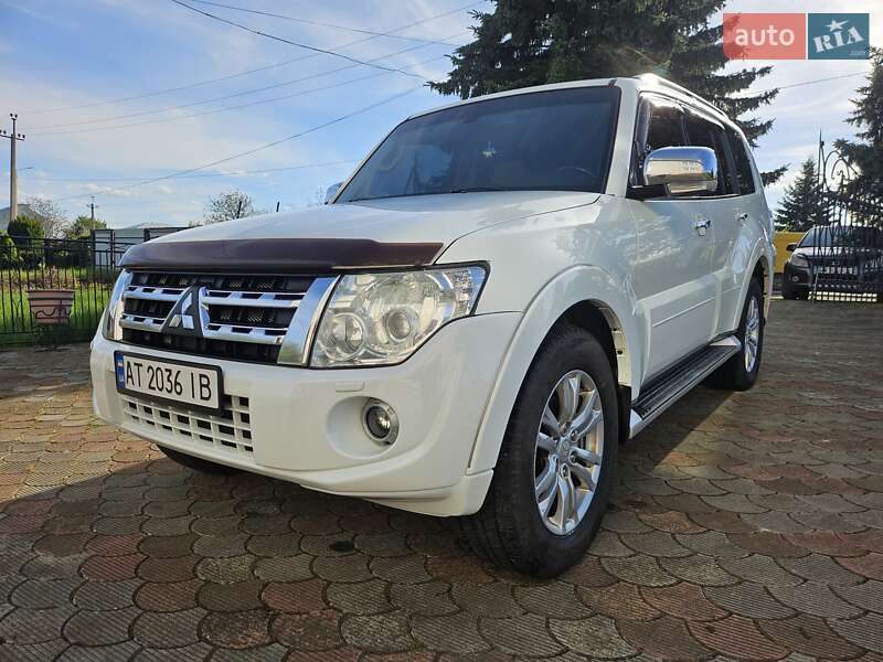 Позашляховик / Кросовер Mitsubishi Pajero Wagon 2013 в Перегінське