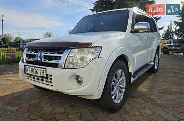 Внедорожник / Кроссовер Mitsubishi Pajero Wagon 2013 в 