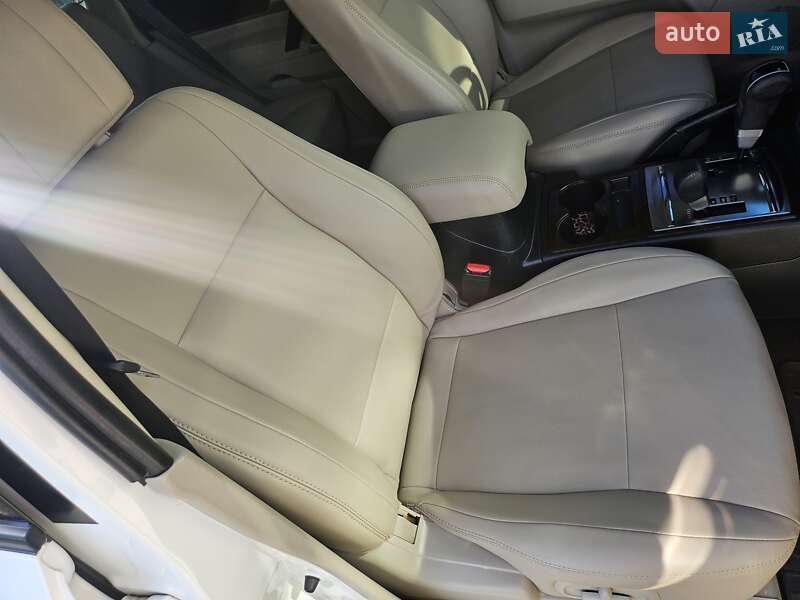 Позашляховик / Кросовер Mitsubishi Pajero Wagon 2013 в Перегінське