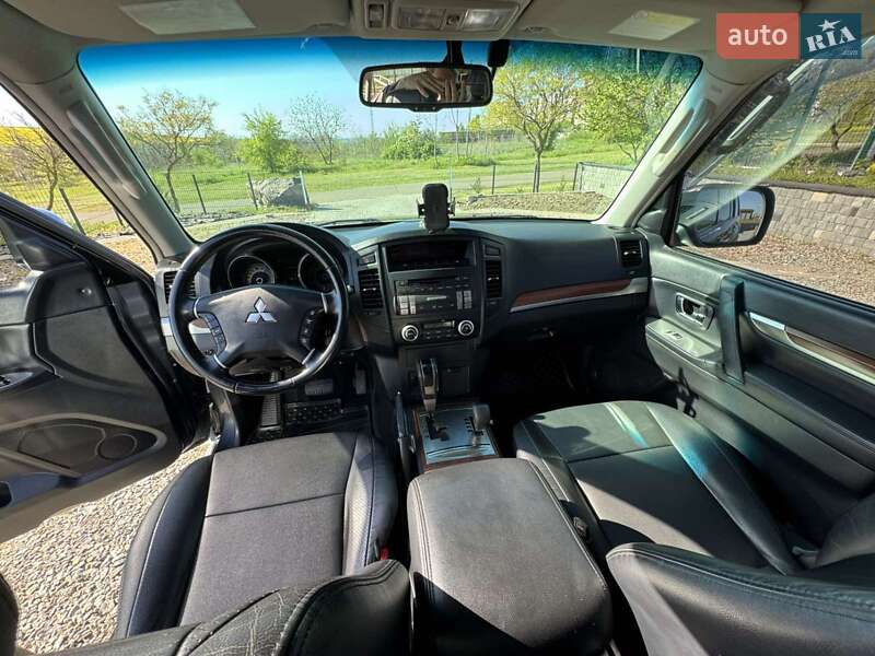 Внедорожник / Кроссовер Mitsubishi Pajero Wagon 2008 в Южном