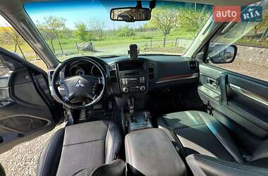 Внедорожник / Кроссовер Mitsubishi Pajero Wagon 2008 в 