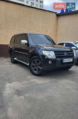 Внедорожник / Кроссовер Mitsubishi Pajero Wagon 2008 в 