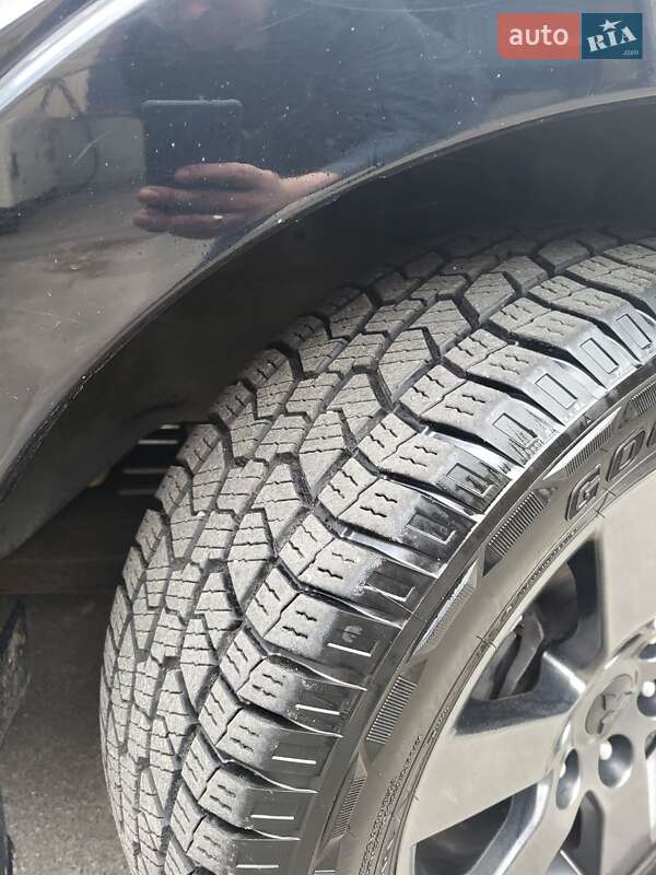 Позашляховик / Кросовер Mitsubishi Pajero Wagon 2008 в Києві