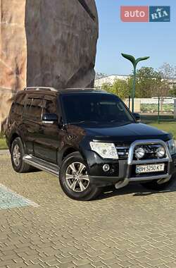 Внедорожник / Кроссовер Mitsubishi Pajero Wagon 2008 в 