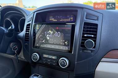 Позашляховик / Кросовер Mitsubishi Pajero Wagon 2007 в 
