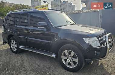 Внедорожник / Кроссовер Mitsubishi Pajero Wagon 2008 в 