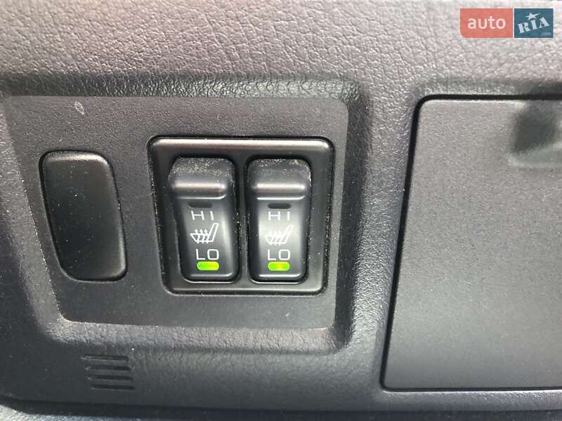 Внедорожник / Кроссовер Mitsubishi Pajero Wagon 2007 в Киеве фото 17 Внедорожник / Кроссовер Mitsubishi Pajero Wagon 2007 в Киеве