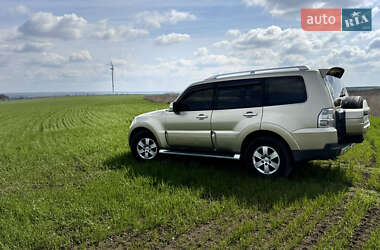 Внедорожник / Кроссовер Mitsubishi Pajero Wagon 2008 в 