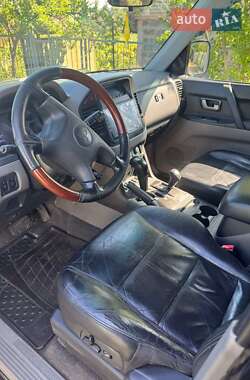 Позашляховик / Кросовер Mitsubishi Pajero Wagon 2006 в 