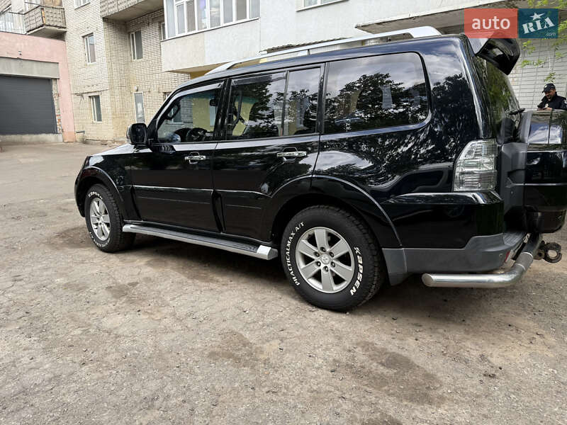 Позашляховик / Кросовер Mitsubishi Pajero Wagon 2007 в Сумах