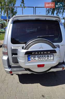 Позашляховик / Кросовер Mitsubishi Pajero Wagon 2011 в 