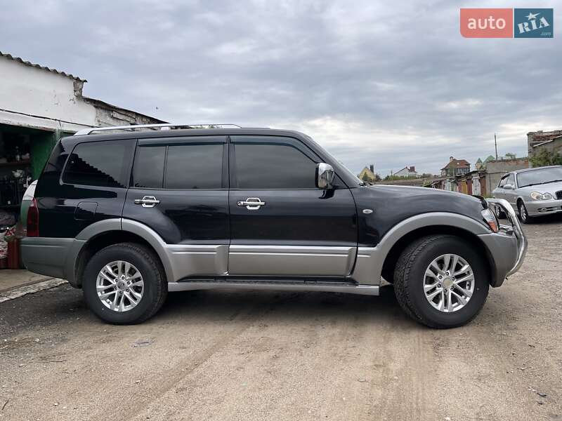 Внедорожник / Кроссовер Mitsubishi Pajero Wagon 2004 в Николаеве