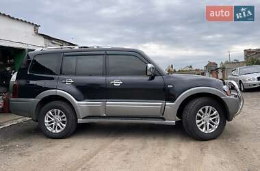 Внедорожник / Кроссовер Mitsubishi Pajero Wagon 2004 в 