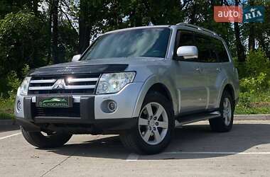 Позашляховик / Кросовер Mitsubishi Pajero Wagon 2008 в 