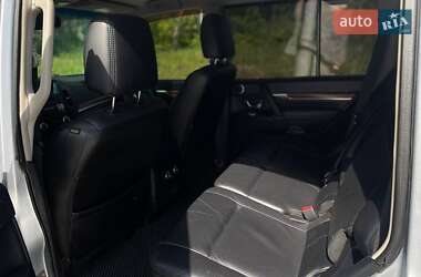 Позашляховик / Кросовер Mitsubishi Pajero Wagon 2008 в 