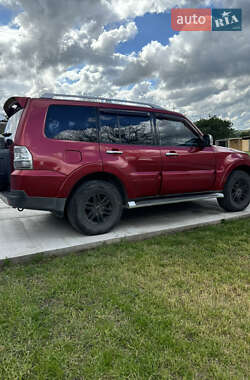 Внедорожник / Кроссовер Mitsubishi Pajero Wagon 2007 в 