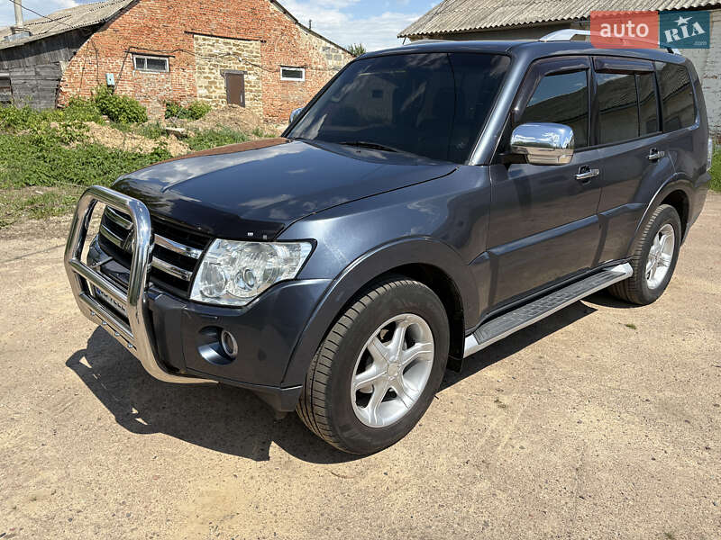 Позашляховик / Кросовер Mitsubishi Pajero Wagon 2008 в Чернігові