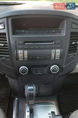 Внедорожник / Кроссовер Mitsubishi Pajero Wagon 2008 в 