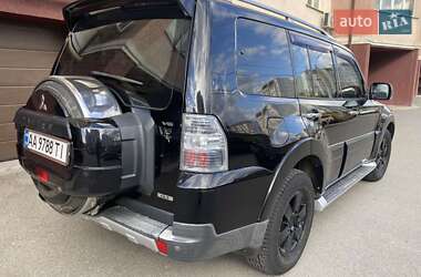 Внедорожник / Кроссовер Mitsubishi Pajero Wagon 2008 в 