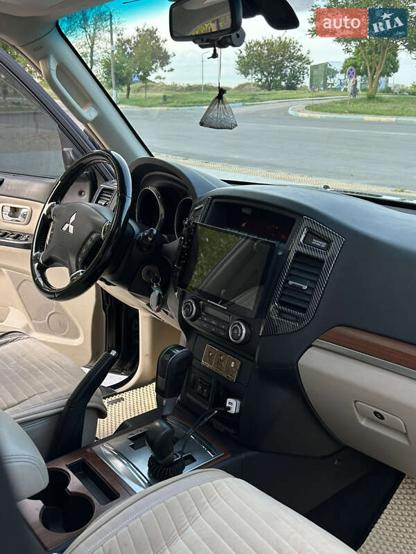 Внедорожник / Кроссовер Mitsubishi Pajero Wagon 2007 в Николаеве
