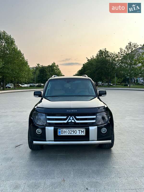 Внедорожник / Кроссовер Mitsubishi Pajero Wagon 2007 в Николаеве