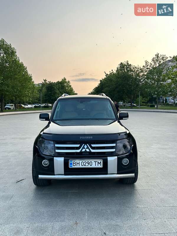Внедорожник / Кроссовер Mitsubishi Pajero Wagon 2007 в Николаеве