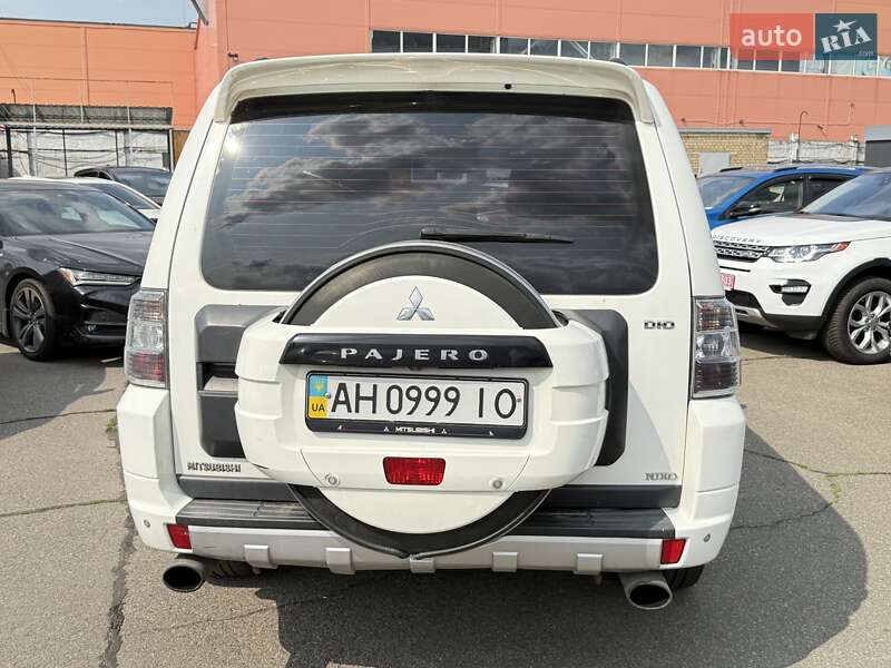 Позашляховик / Кросовер Mitsubishi Pajero Wagon 2012 в Києві