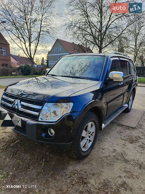 Внедорожник / Кроссовер Mitsubishi Pajero Wagon 2007 в Рокитном