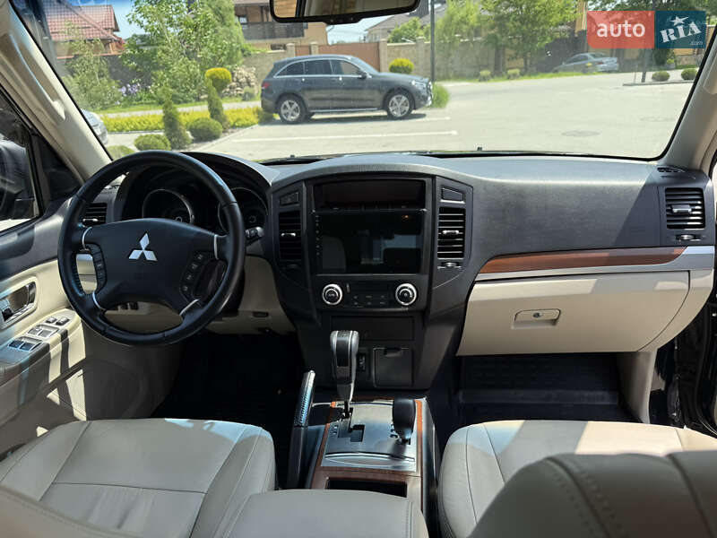 Внедорожник / Кроссовер Mitsubishi Pajero Wagon 2008 в Киеве