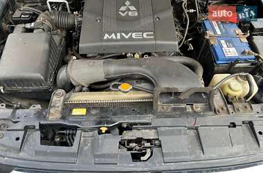 Внедорожник / Кроссовер Mitsubishi Pajero Wagon 2007 в 