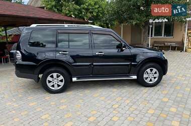 Внедорожник / Кроссовер Mitsubishi Pajero Wagon 2007 в 