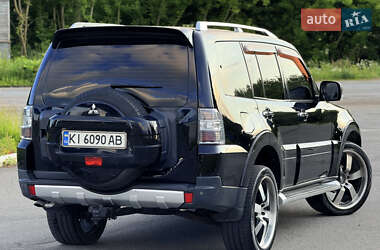Внедорожник / Кроссовер Mitsubishi Pajero Wagon 2007 в 