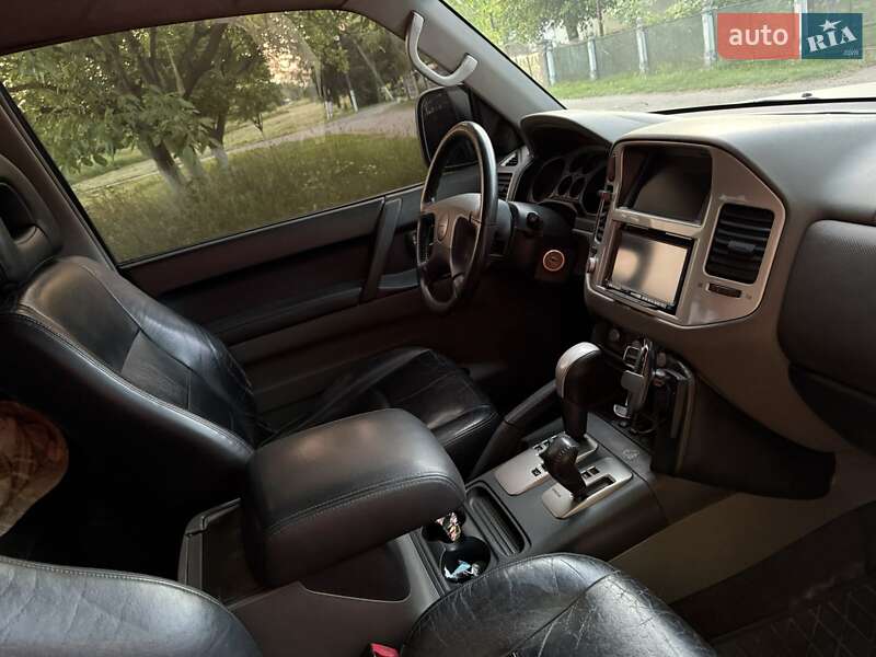 Внедорожник / Кроссовер Mitsubishi Pajero Wagon 2004 в Черновцах
