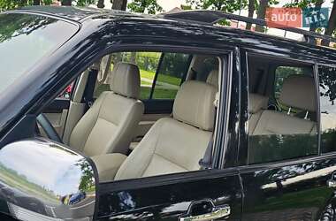 Внедорожник / Кроссовер Mitsubishi Pajero Wagon 2014 в 