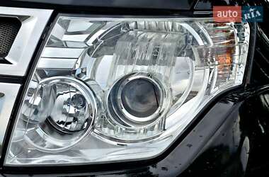 Внедорожник / Кроссовер Mitsubishi Pajero Wagon 2014 в 