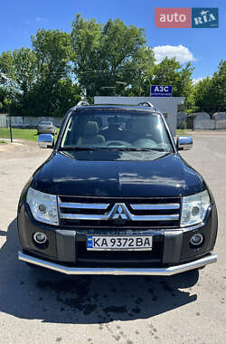 Внедорожник / Кроссовер Mitsubishi Pajero Wagon 2007 в 