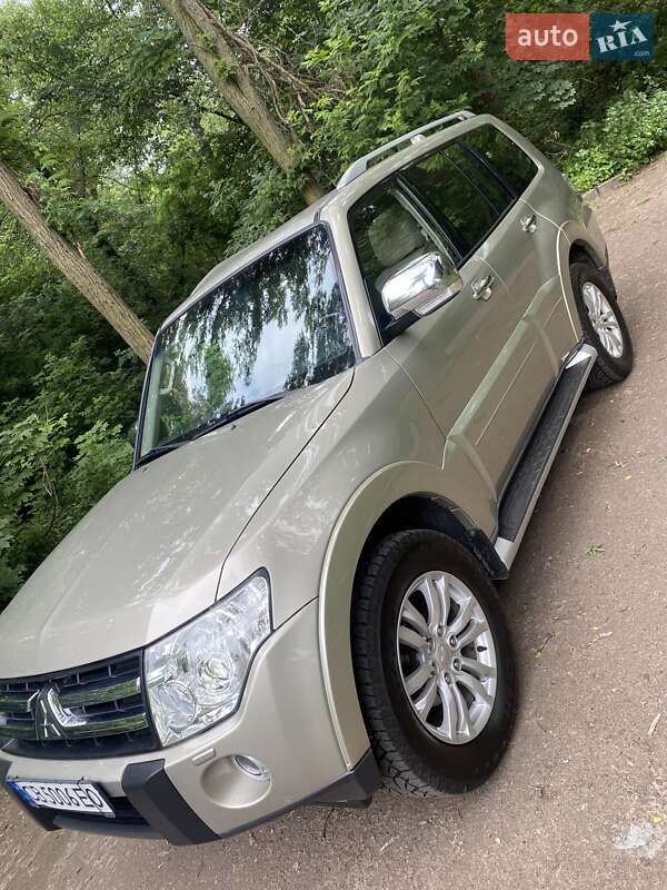 Внедорожник / Кроссовер Mitsubishi Pajero Wagon 2008 в Чернигове