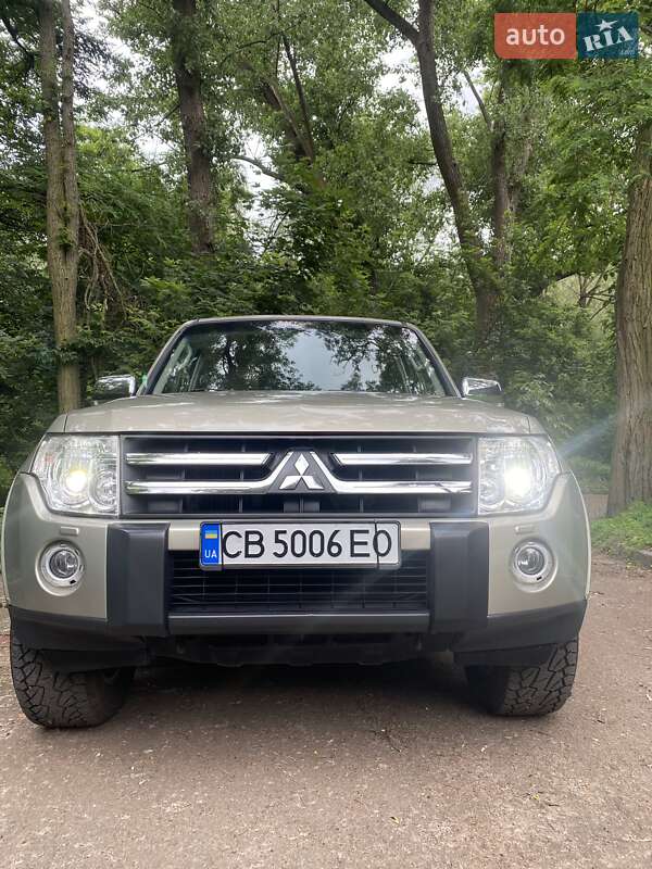 Внедорожник / Кроссовер Mitsubishi Pajero Wagon 2008 в Чернигове