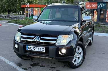 Внедорожник / Кроссовер Mitsubishi Pajero Wagon 2007 в 