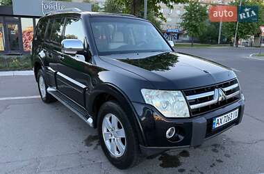 Внедорожник / Кроссовер Mitsubishi Pajero Wagon 2007 в 