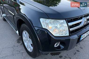 Внедорожник / Кроссовер Mitsubishi Pajero Wagon 2007 в 