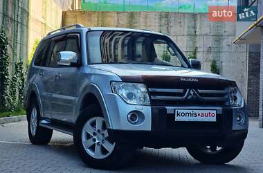 Внедорожник / Кроссовер Mitsubishi Pajero Wagon 2007 в Хмельницком