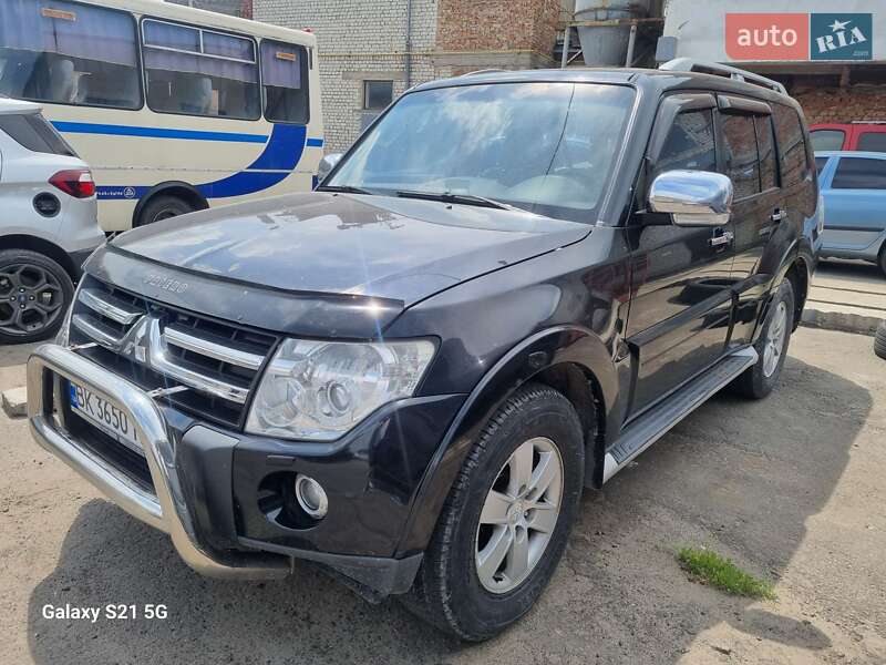 Mitsubishi Pajero Wagon 2007