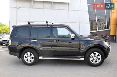 Внедорожник / Кроссовер Mitsubishi Pajero Wagon 2008 в 