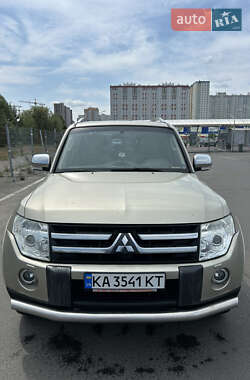 Позашляховик / Кросовер Mitsubishi Pajero Wagon 2008 в Києві