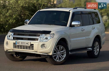 Внедорожник / Кроссовер Mitsubishi Pajero Wagon 2014 в Кривом Роге