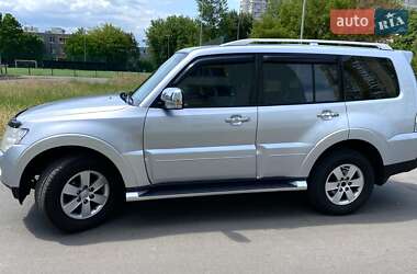 Внедорожник / Кроссовер Mitsubishi Pajero Wagon 2008 в Киеве