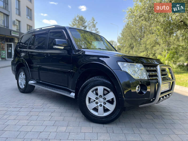 Позашляховик / Кросовер Mitsubishi Pajero Wagon 2007 в 