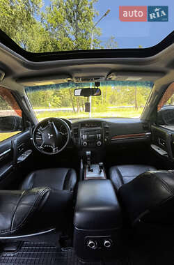 Позашляховик / Кросовер Mitsubishi Pajero Wagon 2007 в 