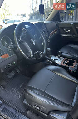 Позашляховик / Кросовер Mitsubishi Pajero Wagon 2007 в 
